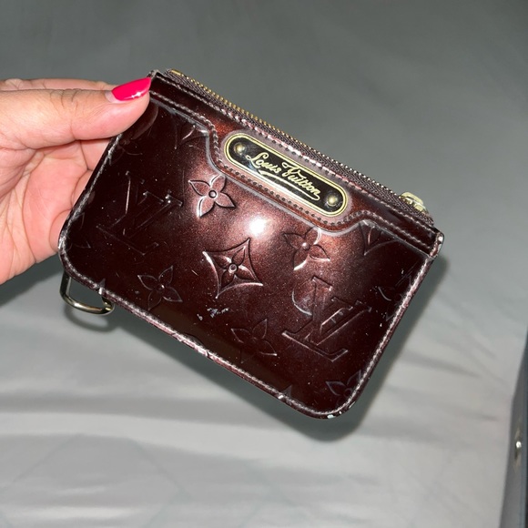 Louis Vuitton Vernis Key Cles - Picture 2 of 9